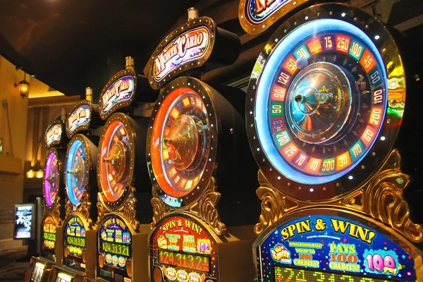 Real-time chat interface with live dealer